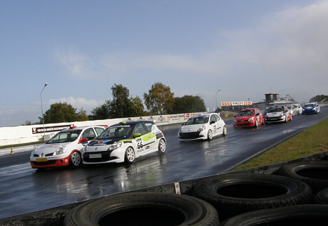 Claus Christensen øvert på podiet sammen med Michael Christensen (th) på 2. pladsen og Jacob Kristensen (th) på 3. pladsen.